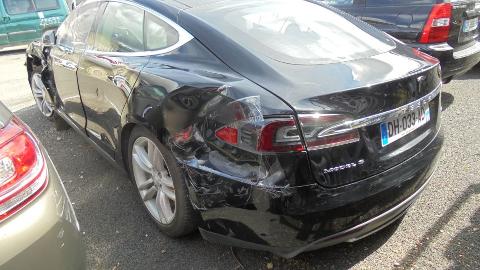 Tesla Model S -  118 211  PLN, 2014 - Espalion - wyprzedaż | Autoria.pl