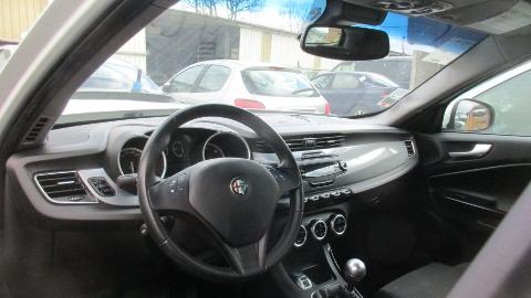 Alfa Romeo Giulietta (105KM) - 21 908  PLN, 2012 - Espalion - wyprzedaż | Autoria.pl