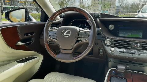 Lexus LS V  (420KM) -  419 000  PLN, 2018 - Szczecin - wyprzedaż | Autoria.pl