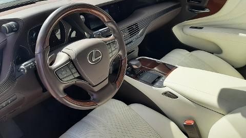 Lexus LS V  (420KM) -  419 000  PLN, 2018 - Szczecin - wyprzedaż | Autoria.pl