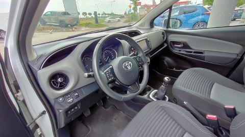 Toyota Yaris III  (111KM) - 48 900  PLN, 2019 - Leszno - wyprzedaż | Autoria.pl