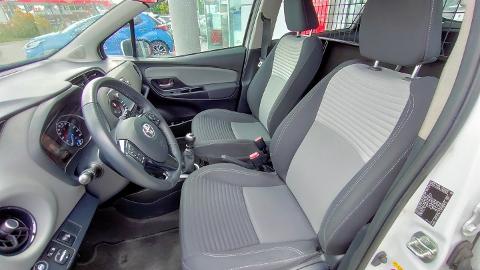 Toyota Yaris III  (111KM) - 48 900  PLN, 2019 - Leszno - wyprzedaż | Autoria.pl