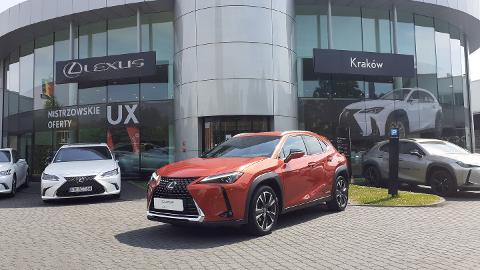 Lexus UX (152KM) -  159 900  PLN, 2019 - Kraków - wyprzedaż | Autoria.pl