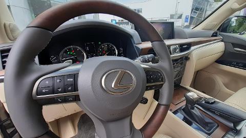 Lexus LX (367KM) -  539 900  PLN, 2019 - Kraków - wyprzedaż | Autoria.pl