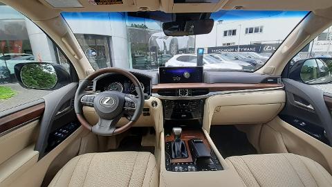 Lexus LX (367KM) -  539 900  PLN, 2019 - Kraków - wyprzedaż | Autoria.pl