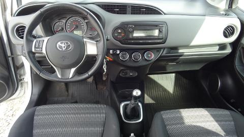 Toyota Yaris III  (99KM) - 42 800  PLN, 2016 - Piaseczno - wyprzedaż | Autoria.pl