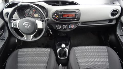 Toyota Yaris III  (99KM) - 43 800  PLN, 2017 - Piaseczno - wyprzedaż | Autoria.pl