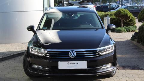 Volkswagen Passat B8  (220KM) - 89 900  PLN, 2017 - Warszawa - wyprzedaż | Autoria.pl