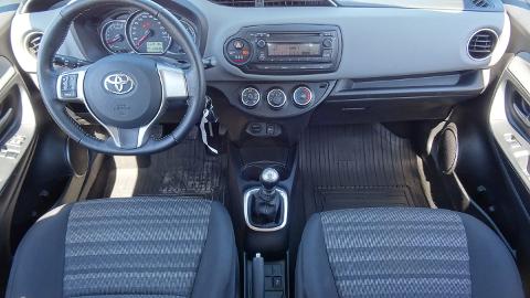 Toyota Yaris III  (99KM) - 44 800  PLN, 2016 - Piaseczno - wyprzedaż | Autoria.pl