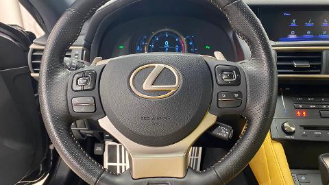 Lexus RC (245KM) -  179 900  PLN, 2018 - Poznań - wyprzedaż | Autoria.pl