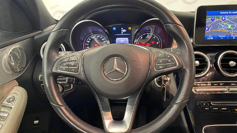 Mercedes-Benz Klasa C W205  (136KM) - 79 900  PLN, 2015 - Poznań - wyprzedaż | Autoria.pl