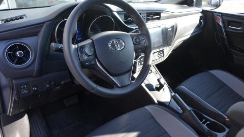 Toyota Auris II  (99KM) - 72 800  PLN, 2017 - Warszawa - wyprzedaż | Autoria.pl