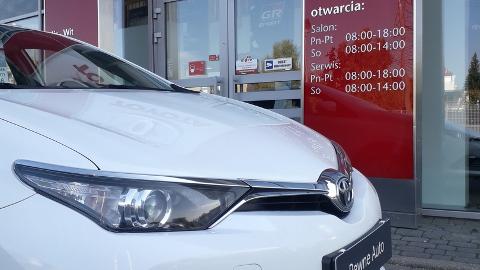 Toyota Auris II  (132KM) - 46 900  PLN, 2016 - Olsztyn - wyprzedaż | Autoria.pl