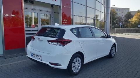 Toyota Auris II  (132KM) - 46 900  PLN, 2016 - Olsztyn - wyprzedaż | Autoria.pl