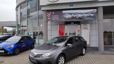 Toyota Avensis III  (132KM) - 49 900  PLN, 2014 - Leszno - wyprzedaż | Autoria.pl