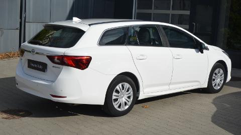 Toyota Avensis III  (147KM) - 64 800  PLN, 2016 - Warszawa - wyprzedaż | Autoria.pl