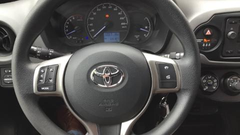 Toyota Yaris III  (111KM) - 47 800  PLN, 2017 - Rumia - wyprzedaż | Autoria.pl