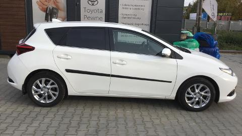 Toyota Auris II  (132KM) - 62 900  PLN, 2015 - Kalinówka - wyprzedaż | Autoria.pl