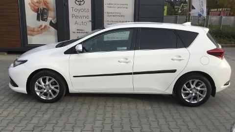 Toyota Auris II  (132KM) - 62 900  PLN, 2015 - Kalinówka - wyprzedaż | Autoria.pl