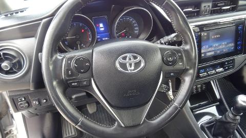 Toyota Auris II  (132KM) - 54 800  PLN, 2015 - Piaseczno - wyprzedaż | Autoria.pl