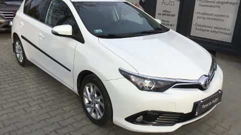 Toyota Auris II  (132KM) - 62 900  PLN, 2015 - Kalinówka - wyprzedaż | Autoria.pl