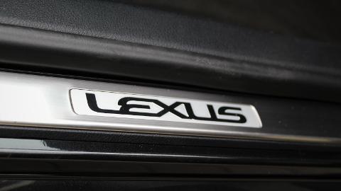 Lexus IS III  (245KM) -  124 900  PLN, 2018 - Warszawa - wyprzedaż | Autoria.pl