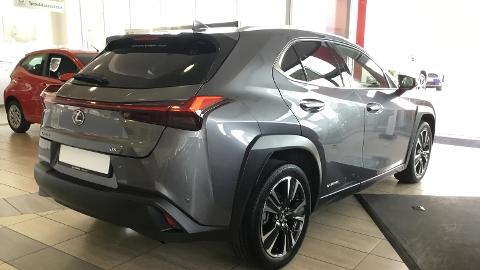 Lexus UX (204KM) -  224 400  PLN, 2021 - Konin - wyprzedaż | Autoria.pl