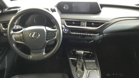 Lexus UX (204KM) -  224 400  PLN, 2021 - Konin - wyprzedaż | Autoria.pl