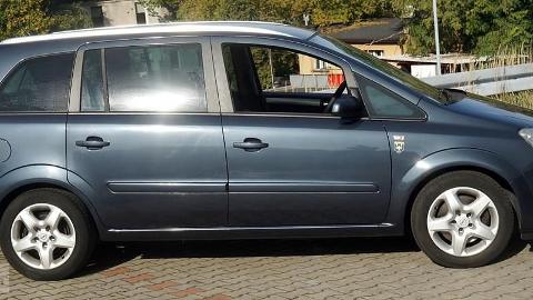 Opel Zafira / GWARANCJA ASO / ZADBANY / SERWISOWANY / (120KM) - 18 000  PLN, 2009 - Ruda Śląska - wyprzedaż | Autoria.pl