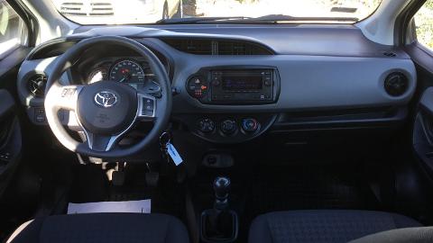 Toyota Yaris III  (111KM) - 44 900  PLN, 2017 - Kalinówka - wyprzedaż | Autoria.pl