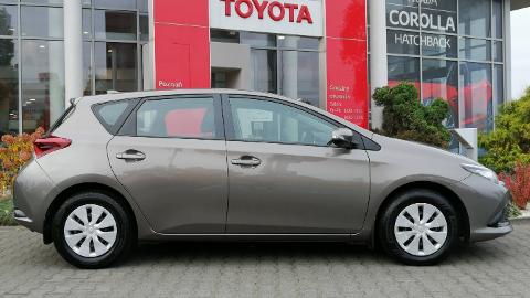 Toyota Auris II  (132KM) - 45 500  PLN, 2016 - Poznań - wyprzedaż | Autoria.pl