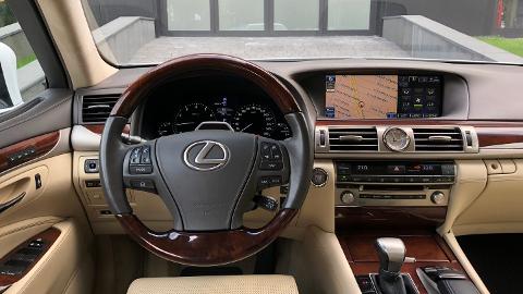 Lexus LS IV  (370KM) -  154 900  PLN, 2013 - Warszawa - wyprzedaż | Autoria.pl