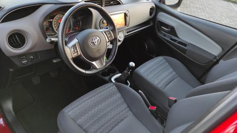 Toyota Yaris III  (99KM) - 47 800  PLN, 2016 - Chwaszczyno - wyprzedaż | Autoria.pl