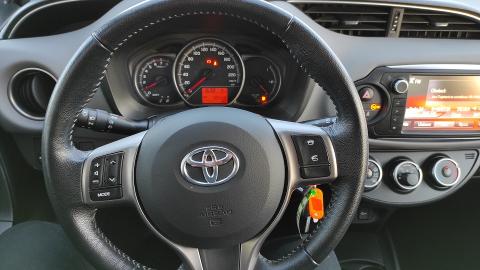 Toyota Yaris III  (99KM) - 47 800  PLN, 2016 - Chwaszczyno - wyprzedaż | Autoria.pl