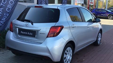 Toyota Yaris III  (99KM) - 49 900  PLN, 2015 - Konin - wyprzedaż | Autoria.pl