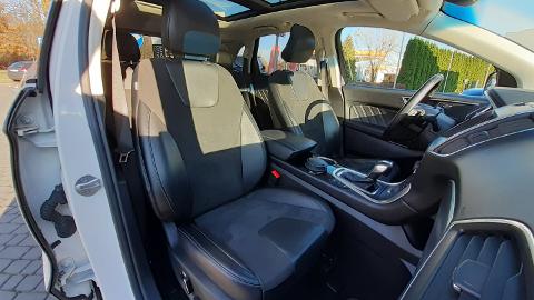 Ford EDGE (210KM) - 99 900  PLN, 2016 - Kraków - wyprzedaż | Autoria.pl