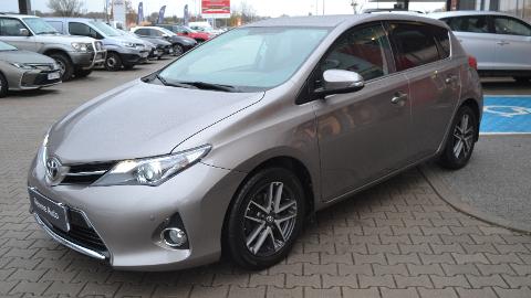 Toyota Auris II  (132KM) - 53 800  PLN, 2015 - Mirków - wyprzedaż | Autoria.pl