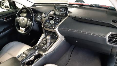 Lexus NX (238KM) -  112 900  PLN, 2015 - Kraków - wyprzedaż | Autoria.pl