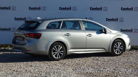 Toyota Avensis III  (147KM) - 74 800  PLN, 2017 - Piaseczno - wyprzedaż | Autoria.pl