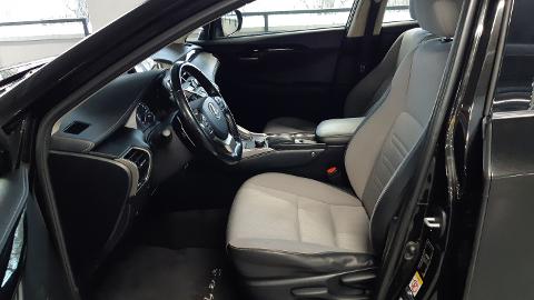 Lexus NX (238KM) -  112 900  PLN, 2015 - Kraków - wyprzedaż | Autoria.pl