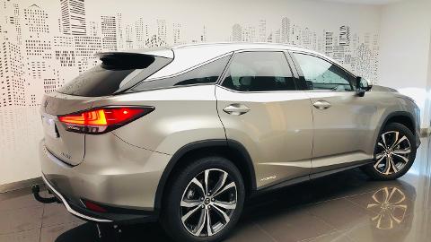 Lexus RX IV  (263KM) -  277 000  PLN, 2020 - Wrocław - wyprzedaż | Autoria.pl