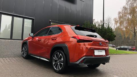 Lexus UX (184KM) -  168 900  PLN, 2019 - Warszawa - wyprzedaż | Autoria.pl