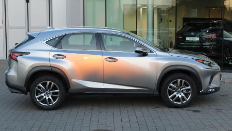 Lexus NX (238KM) -  148 900  PLN, 2019 - Warszawa - wyprzedaż | Autoria.pl