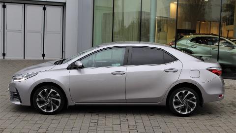 Toyota Corolla Seria E16  (132KM) - 69 900  PLN, 2018 - Warszawa - wyprzedaż | Autoria.pl