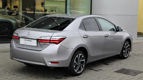 Toyota Corolla Seria E16  (132KM) - 69 900  PLN, 2018 - Warszawa - wyprzedaż | Autoria.pl