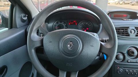 Renault Clio II  (75KM) - 9 500  PLN, 2006 - Leszno - wyprzedaż | Autoria.pl