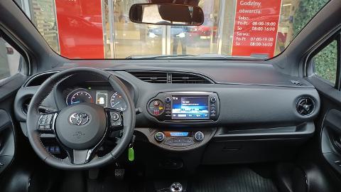 Toyota Yaris III  (111KM) - 62 800  PLN, 2017 - Warszawa - wyprzedaż | Autoria.pl