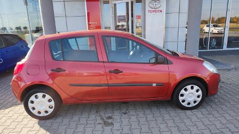 Renault Clio II  (75KM) - 9 500  PLN, 2006 - Leszno - wyprzedaż | Autoria.pl