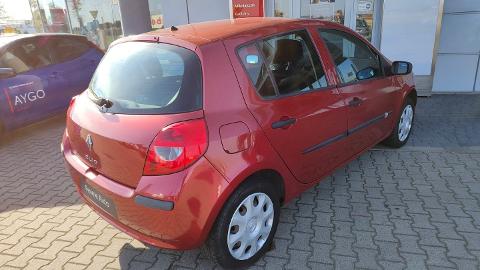 Renault Clio II  (75KM) - 9 500  PLN, 2006 - Leszno - wyprzedaż | Autoria.pl