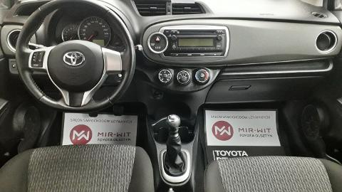 Toyota Yaris III  (99KM) - 33 900  PLN, 2014 - Olsztyn - wyprzedaż | Autoria.pl